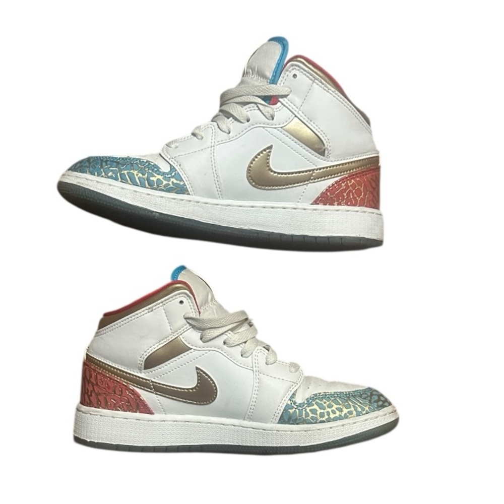 Nike Air Jordan 1 Mid SS ‘NC TO Chicago’ Kids Sneakers